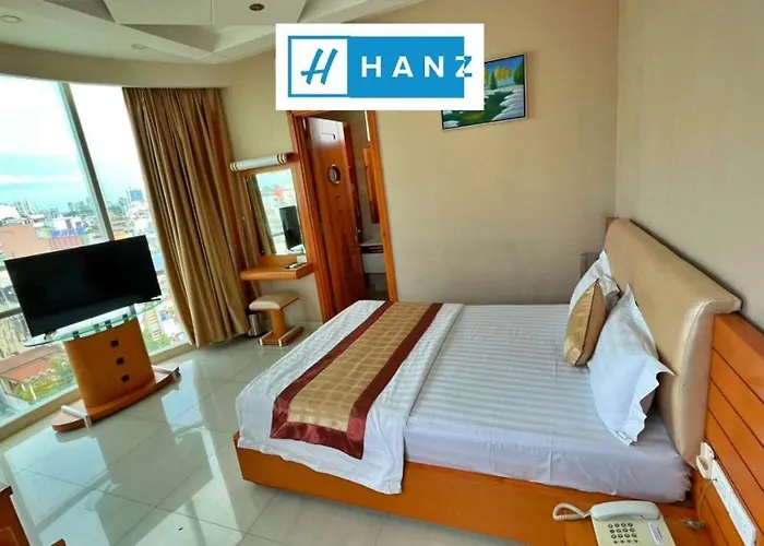 Hanz Happy Hotel