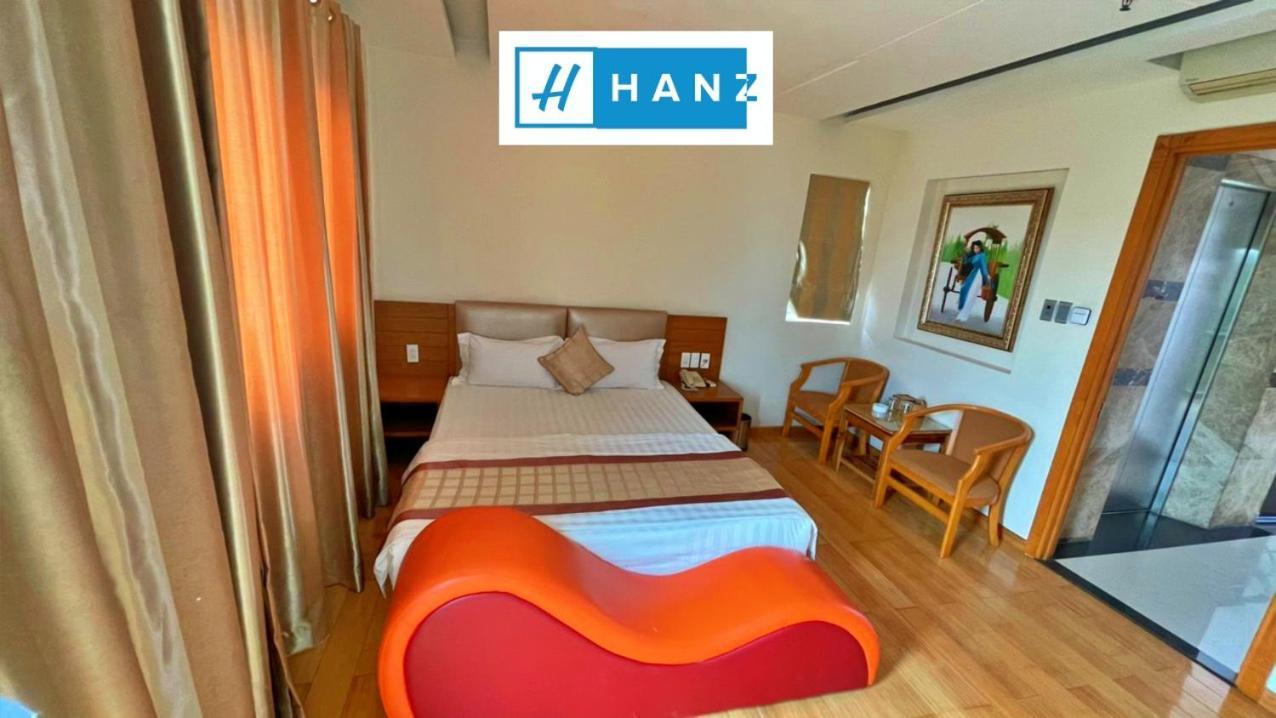 Hanz Happy Hotel 3*